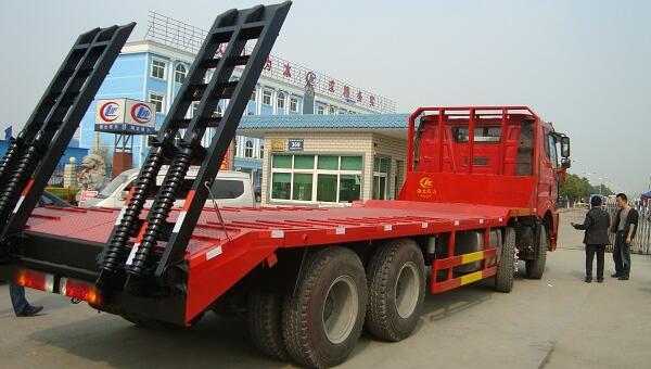 解放j6，7吨-12吨挖掘机拖车